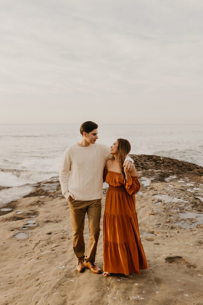 Engagement photos at Sunset Cliffs