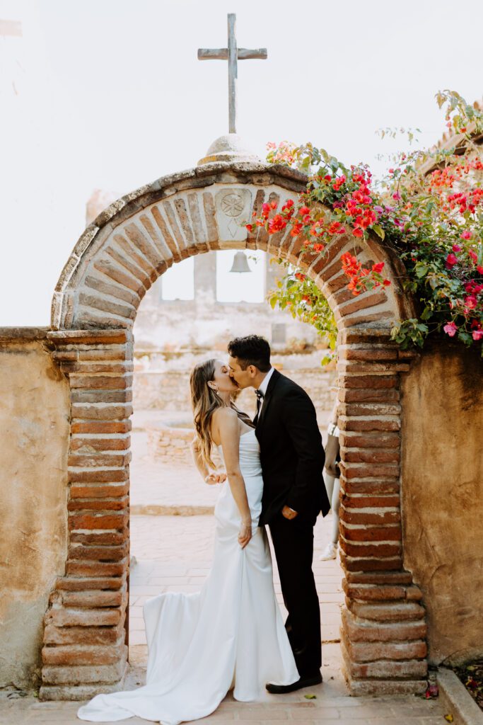 Beautiful wedding photos at Mission San Juan Capistrano